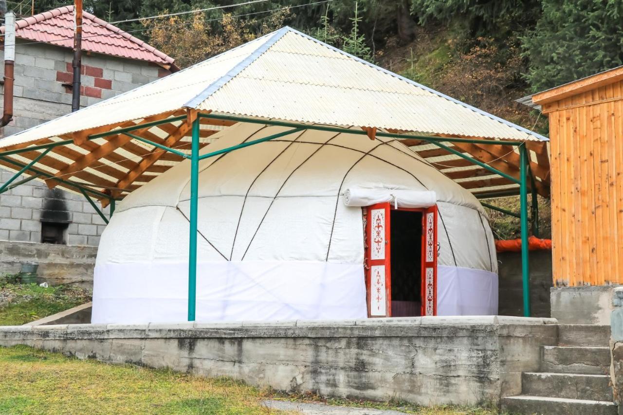 Toodoresort Karakol Exteriér fotografie